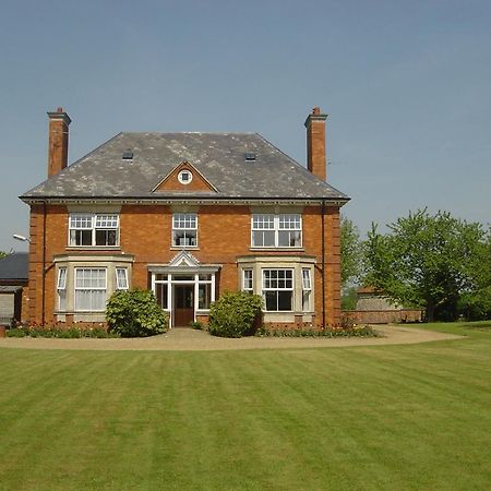 Furtho Manor Farm Acomodação com café da manhã Milton Keynes Exterior foto